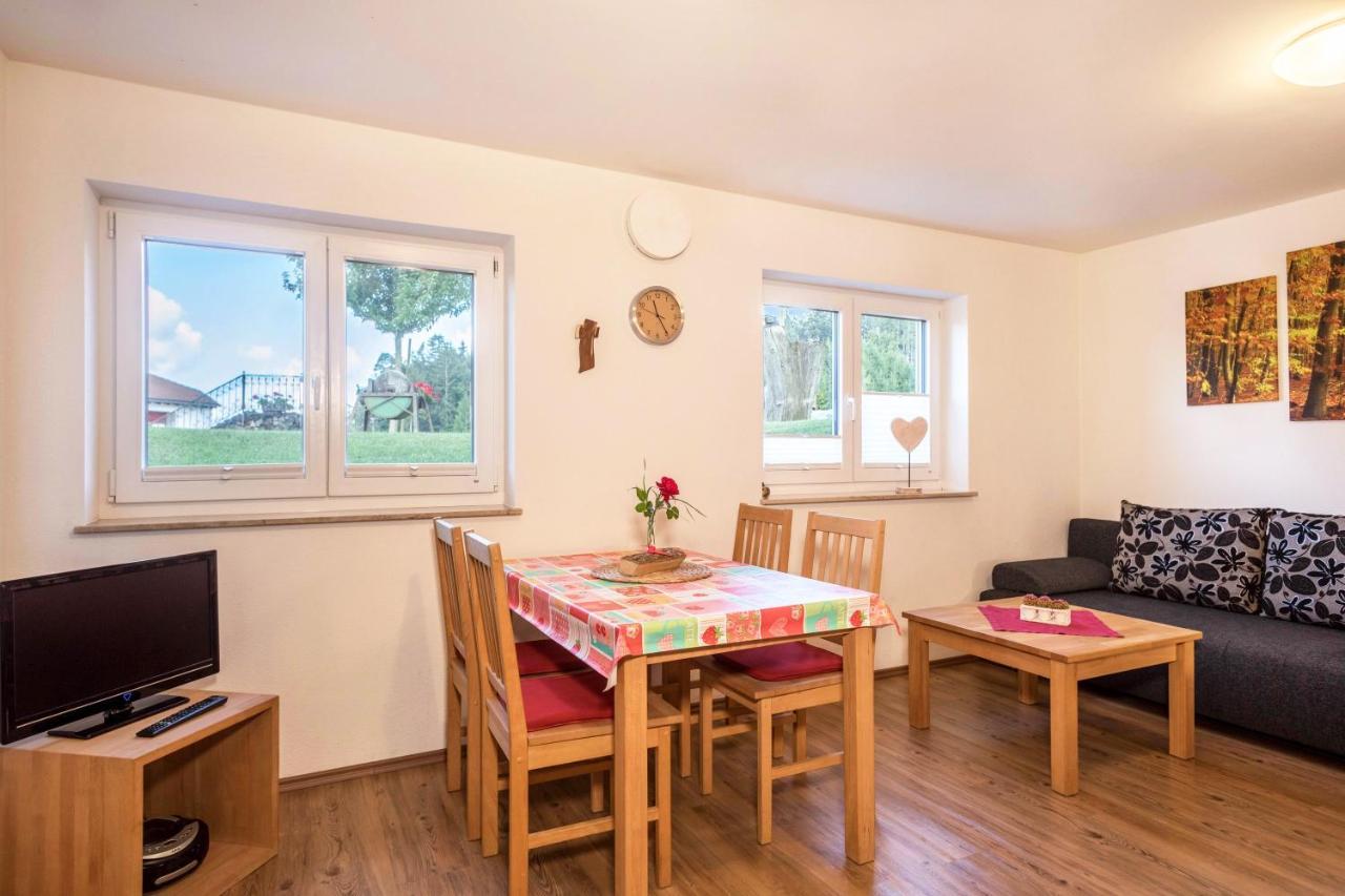 Ferienhof Weber Wohnung Fichte Neukirch  ภายนอก รูปภาพ