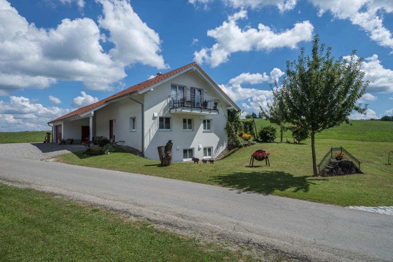 Ferienhof Weber Wohnung Fichte Neukirch  ภายนอก รูปภาพ